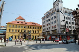 Площадь Юнгмана