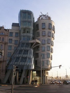 Танцующий дом