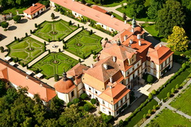 Замок Емниште